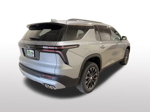 Sterling Gray Metallic 2026 Chevrolet Traverse LT