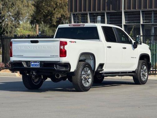 2025 Chevrolet Silverado 2500 Custom