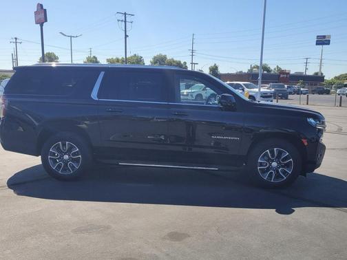 Black 2023 Chevrolet Suburban LT