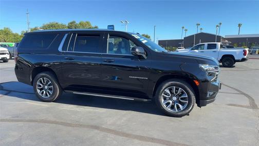 Black 2023 Chevrolet Suburban LT