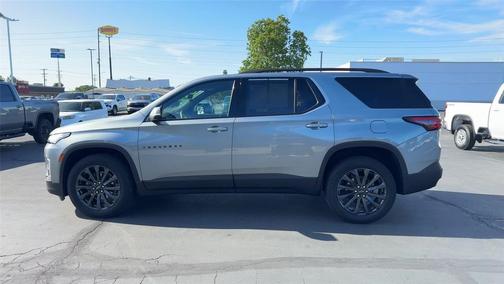 Sterling Gray Metallic 2023 Chevrolet Traverse RS