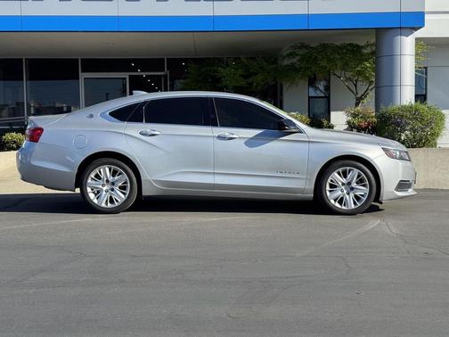 Silver Ice Metallic 2018 Chevrolet Impala 1LS
