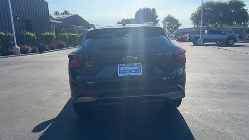 Mosaic Black Metallic 2026 Chevrolet Trax FWD ACTIV