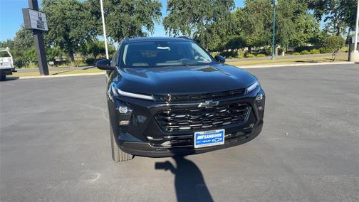 Mosaic Black Metallic 2026 Chevrolet Trax FWD ACTIV
