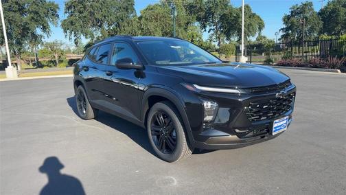 Mosaic Black Metallic 2026 Chevrolet Trax FWD ACTIV