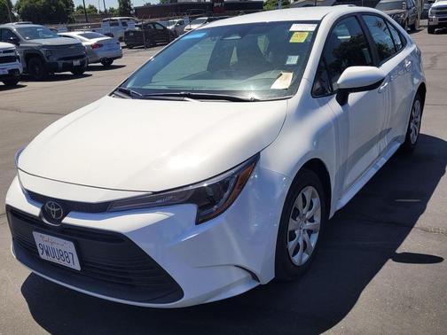 Ice Cap 2025 Toyota Corolla LE