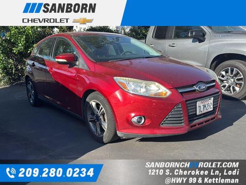 RUBY RED TINTED CLEARCOAT 2014 Ford Focus SE