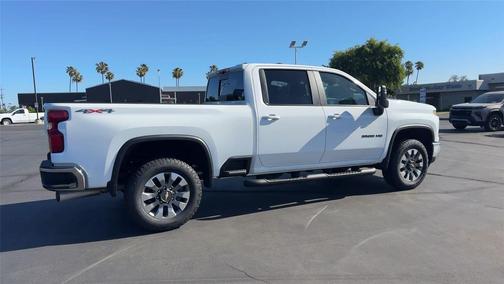 Summit White 2026 Chevrolet Silverado 3500 LT