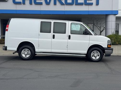 2024 Chevrolet Express 2500 RWD 2500 Regular Wheelbase WT