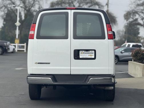 2024 Chevrolet Express 2500 RWD 2500 Regular Wheelbase WT