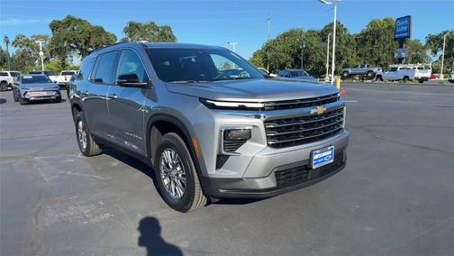 Sterling Gray Metallic 2026 Chevrolet Traverse LT