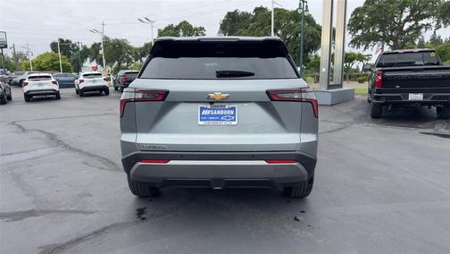 Sterling Gray Metallic 2026 Chevrolet Equinox 1LT