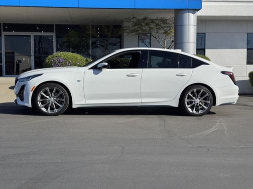 2023 Cadillac CT5 Sport