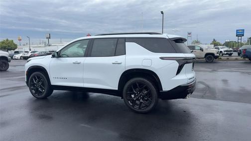 Polar White Tricoat 2026 Chevrolet Traverse RS