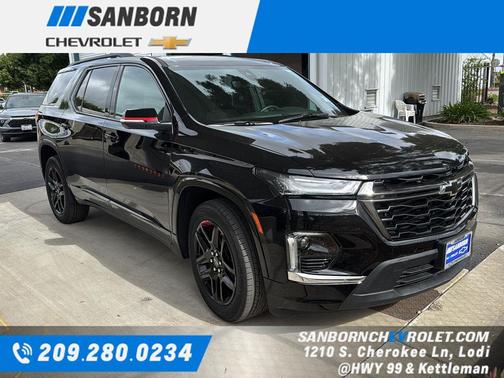 Mosaic Black Metallic 2023 Chevrolet Traverse Premier