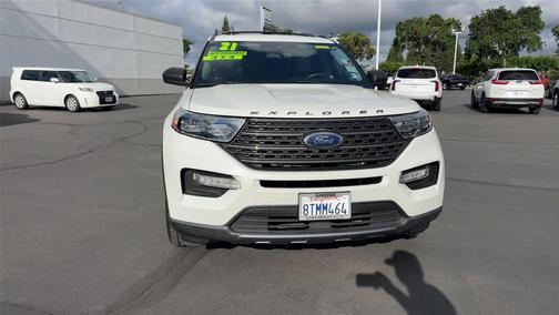 STAR WHITE MET TRI-COAT 2021 Ford Explorer XLT