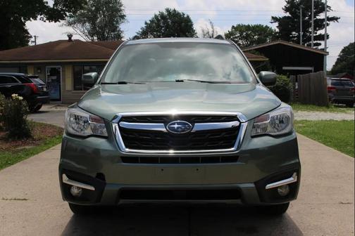 Jasmine Green Metallic 2017 Subaru Forester 2.5i Limited