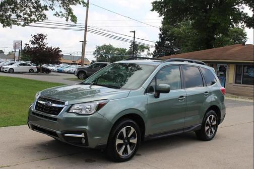 Jasmine Green Metallic 2017 Subaru Forester 2.5i Limited