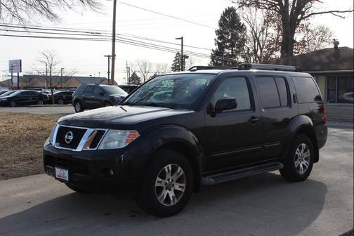 2010 Nissan Pathfinder SE