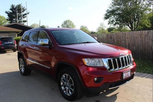 Brilliant Black Crystal Pearlcoat 2012 Jeep Grand Cherokee Limited