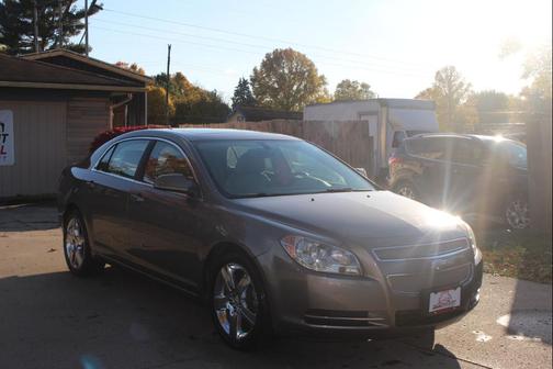 2011 Chevrolet Malibu 2LT