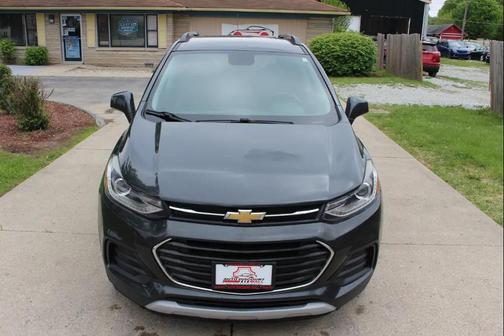 GRAY 2018 Chevrolet Trax LT