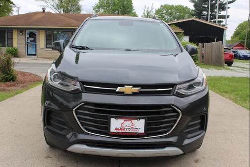 GRAY 2018 Chevrolet Trax LT