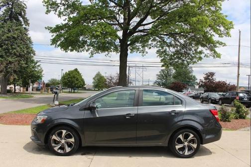 Nightfall Gray Metallic 2017 Chevrolet Sonic LT