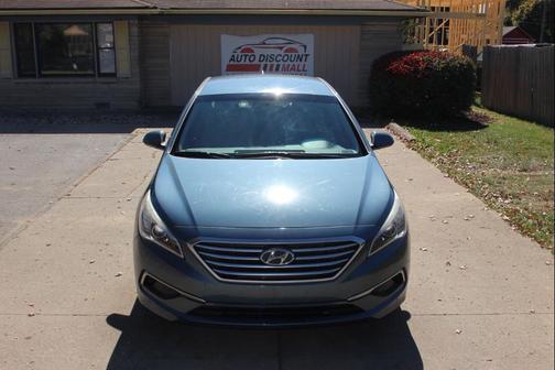 2016 Hyundai SONATA SE