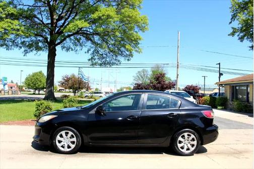 2013 Mazda Mazda3 i SV