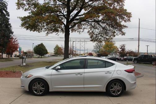 2017 Hyundai ELANTRA Value Edition