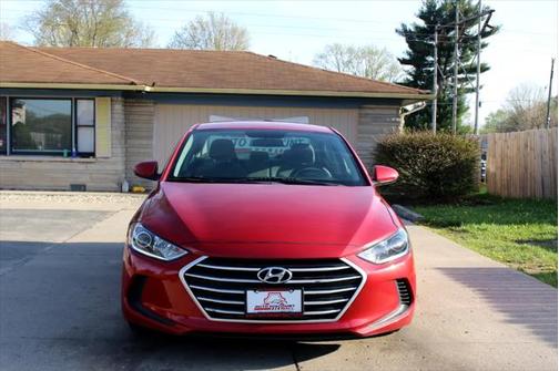 2018 Hyundai ELANTRA SE