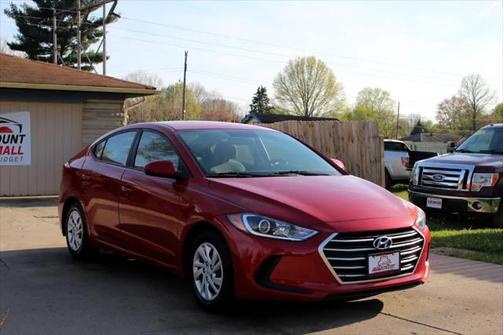 2018 Hyundai ELANTRA SE