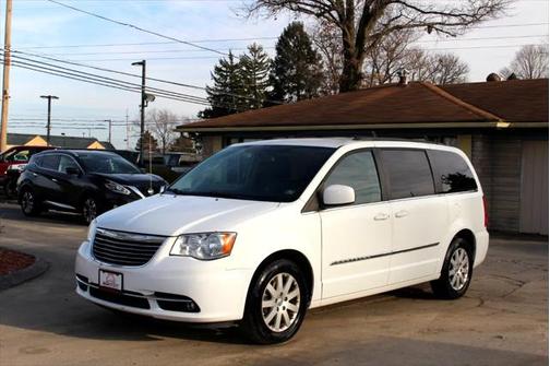 2015 Chrysler Town & Country Touring
