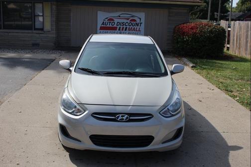 2016 Hyundai Accent SE