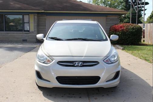 Misty Beige Metallic 2016 Hyundai Accent SE