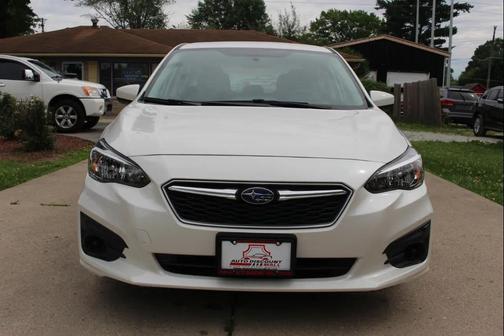 Crystal White Pearl 2017 Subaru Impreza 2.0i Premium