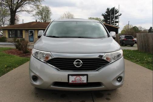 Brilliant Silver 2013 Nissan Quest LE