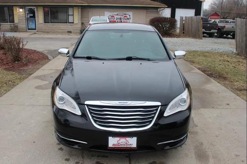 2013 Chrysler 200 Limited