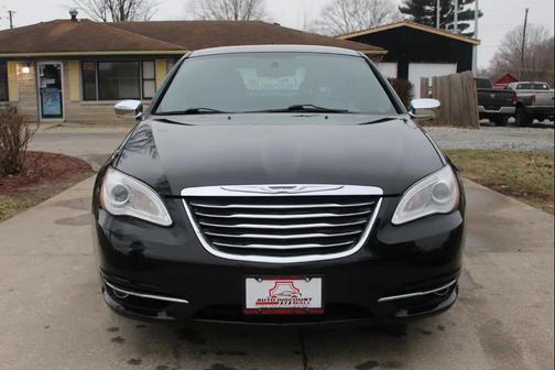 2013 Chrysler 200 Limited
