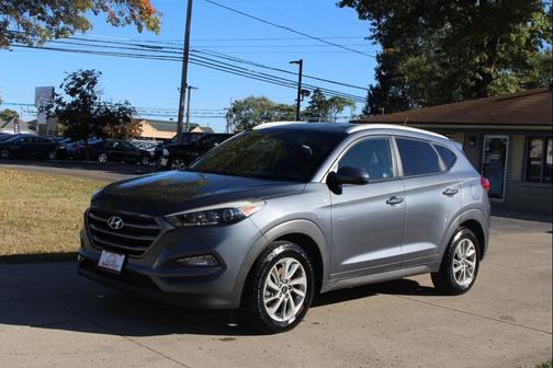 2016 Hyundai TUCSON SE