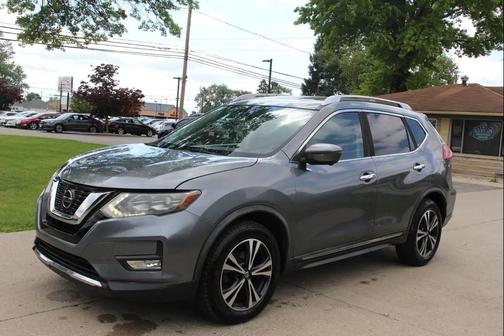 Gun Metallic 2018 Nissan Rogue SL