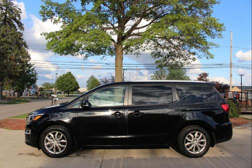 Aurora Black 2019 Kia Sedona EX