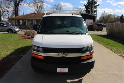 Summit White 2018 Chevrolet Express 2500 Work Van