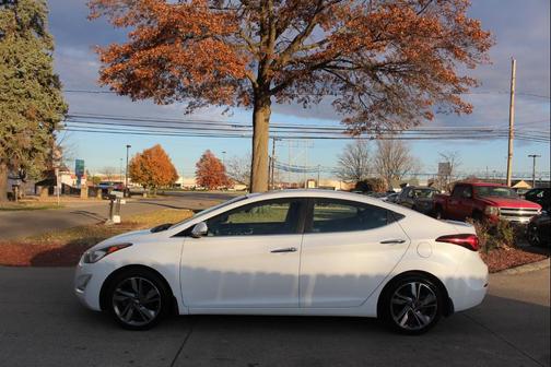 2015 Hyundai ELANTRA Limited