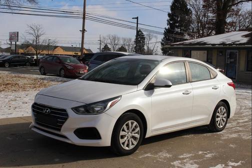 2019 Hyundai Accent SE
