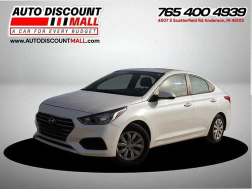 Frost White Pearl 2019 Hyundai Accent SE