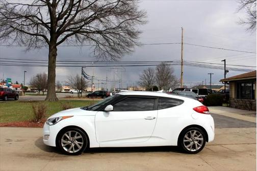 2017 Hyundai Veloster Base