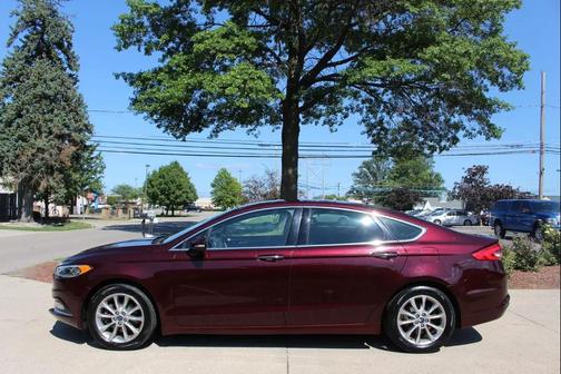 MAROON 2017 Ford Fusion SE
