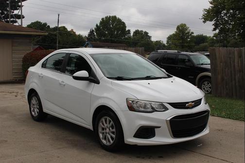 2017 Chevrolet Sonic LT
